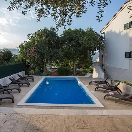 Calluna Villa *